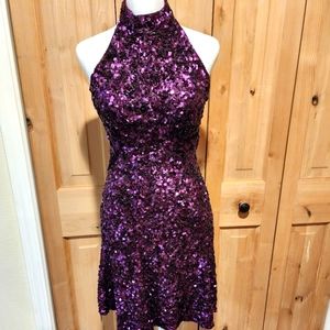 SHERRI HILL 51346. PLUM, size 4